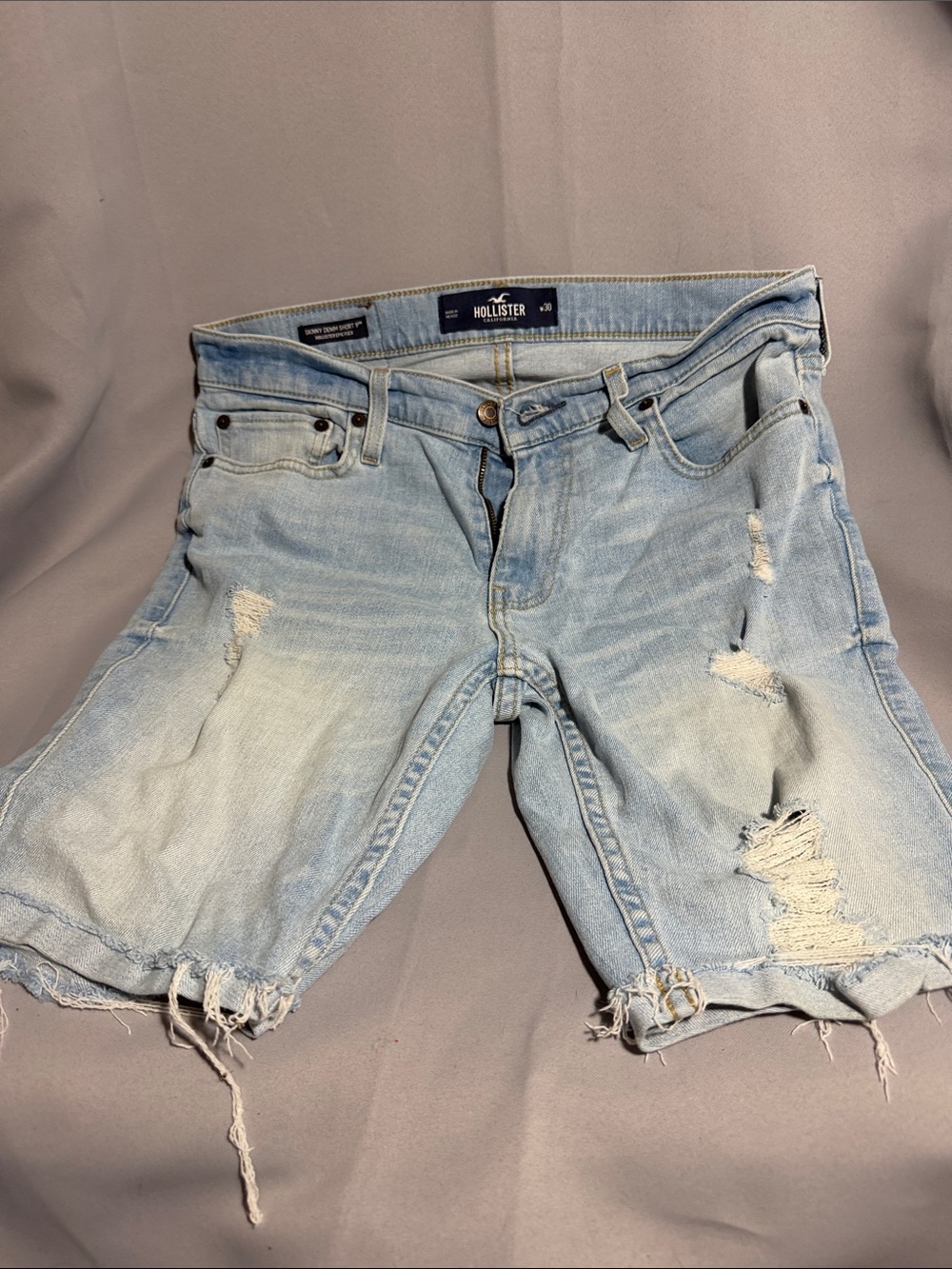 Hollister Light Wash Distressed Denim women- men Shorts